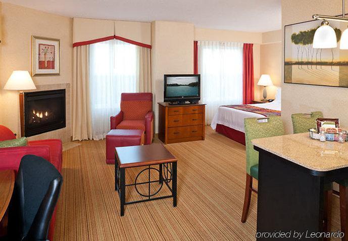 Residence Inn Baltimore White Marsh Room photo